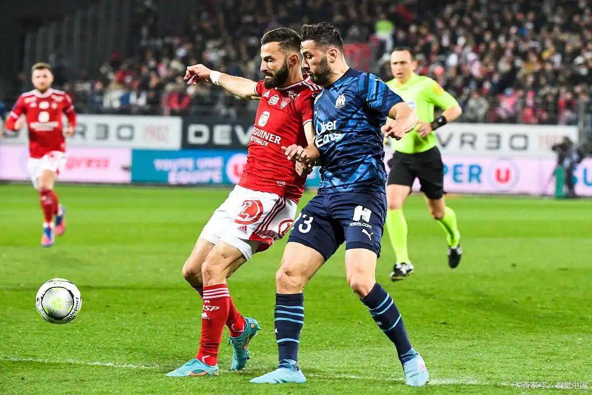 LOL电竞入口 -冲刺阶段英超传出新动向,埃因霍温状态回暖,管理层表态:震撼外界,纪律约束更严格的简单介绍